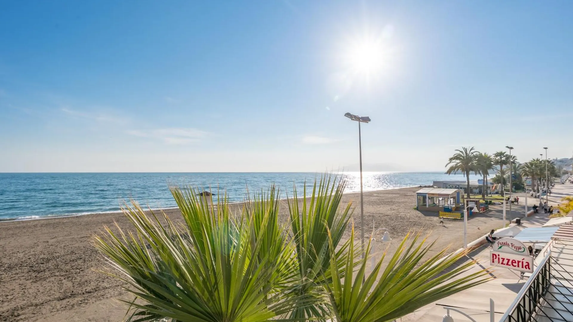 Wintowinrentals Bezmiliana Playa En Apartamento Con Vistas Al Mar En Primera Linea Rincón de la Victoria Hiszpania