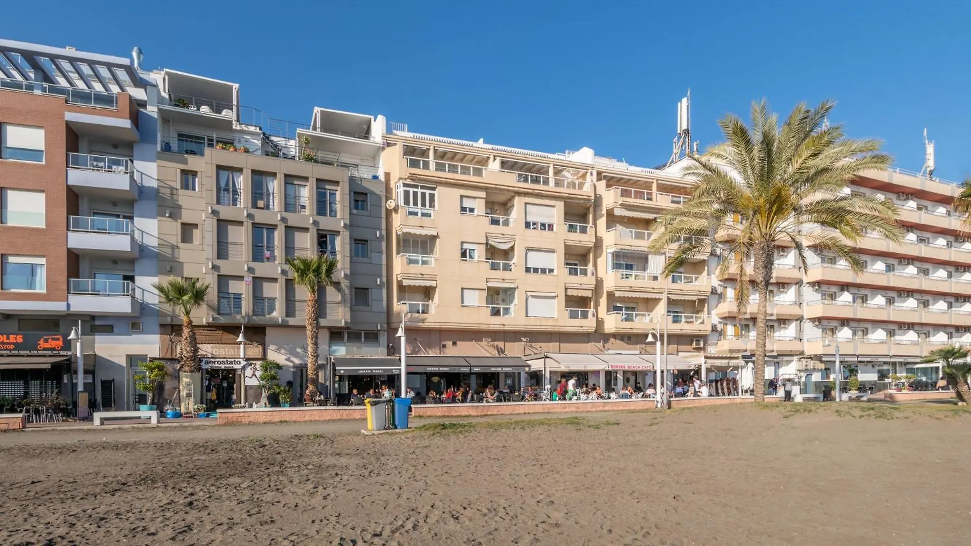 Apartament Wintowinrentals Bezmiliana Playa En Apartamento Con Vistas Al Mar En Primera Linea Rincón de la Victoria